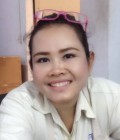 Pranee 45 Jahre Prachinburi Thailand