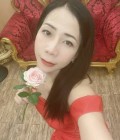 Nicky 37 years Center Thailand