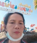 Boosom 61 Jahre Come To Ta Phut Thailand