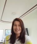 Aom 55 ans Rayong Thaïlande