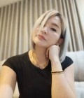 Nuntiya 46 Jahre Muang Rayong Thailand