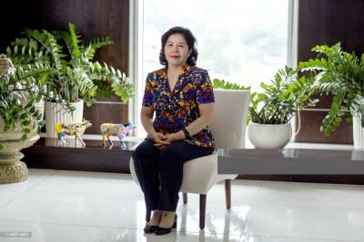 Achara 32 years Chai Nat Thailand