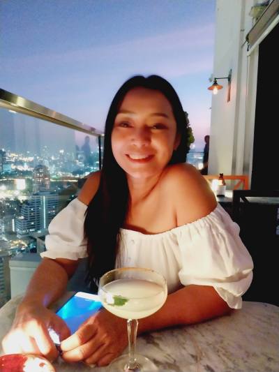 Pavika 46 Jahre Moung Thailand