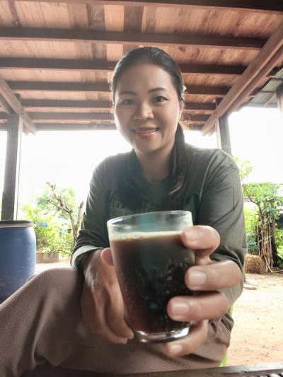 Nut 38 Jahre Ubonratchatanee Thailand