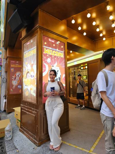 Emma 27 ans Patong Thaïlande