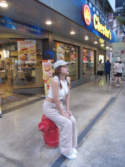 Kat 29 ans Bangkok Thaïlande