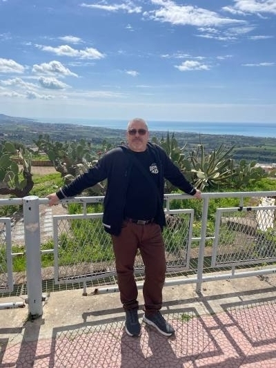 Giuseppe 59 ปี Leverkusen  Germany