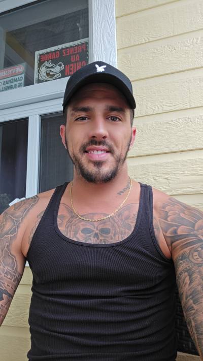 Phil 33 ปี Montréal Canada