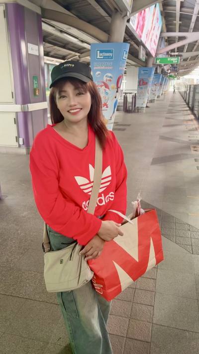 Nid 51 Jahre Smuthrsakhon Thailand