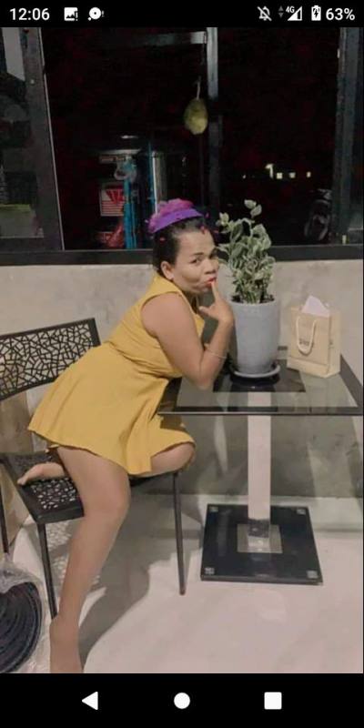 Patcharin 37 years Hadyai Thailand