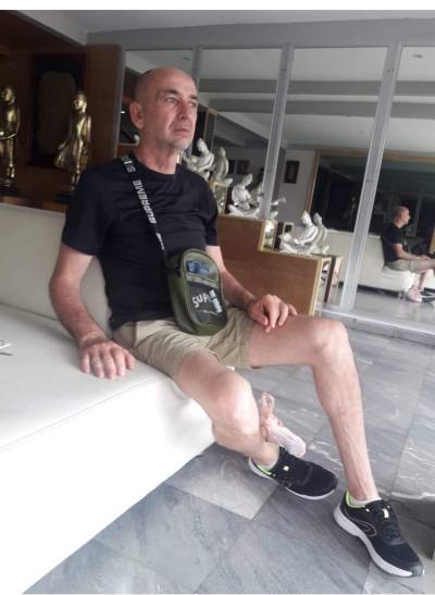 Joseph 62 ans Bastia France