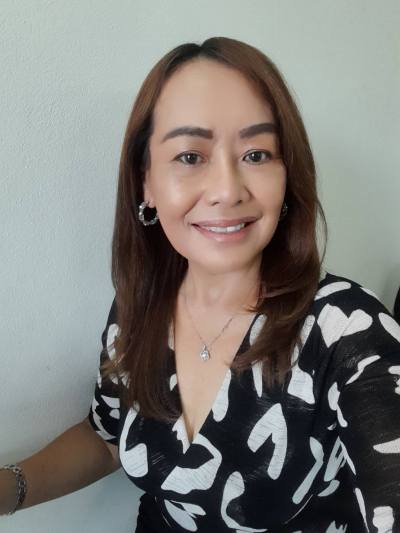 Chutima 53 Jahre Lat Phrao Thailand