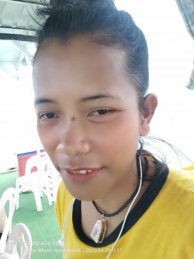 Xia 28 ans เมืองบุรีรัมย์ Thaïlande