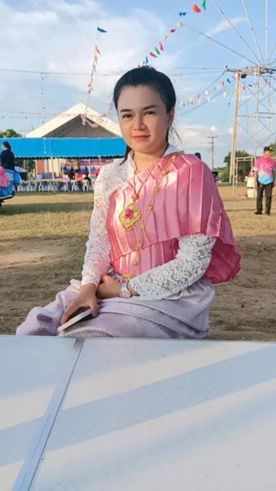 Kwan 36 Jahre Center Thailand