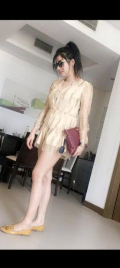Linly 34 ans Pattaya South  Thaïlande