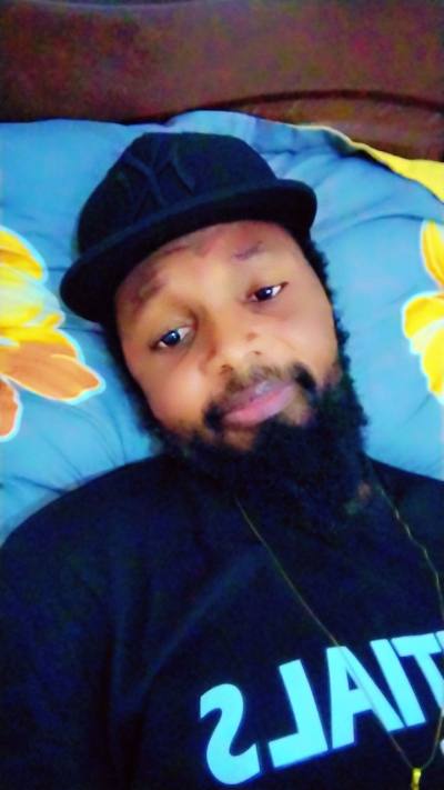 Njansep 35 ปี Yaoundé Cameroon