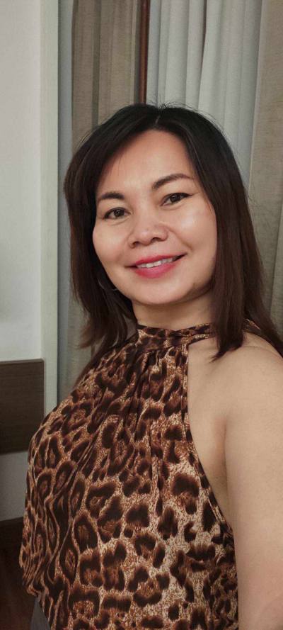 Lika 47 ans Center Thaïlande
