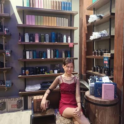 Pawida 26 years Bangkok​ Thailand