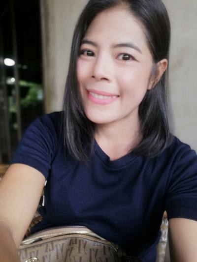 Pinyada 42 ans Bangkok Thaïlande