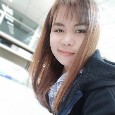 Fha 32 ans Chonburi Thaïlande
