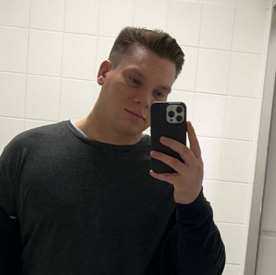 John 26 years Osnabrück Germany