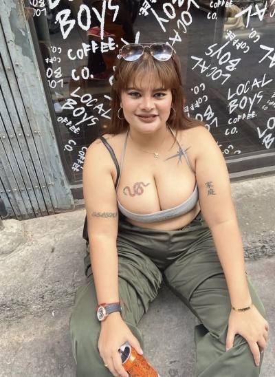 Selena 23 years Ao Nang Thailand