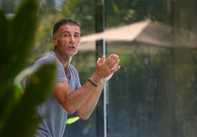 Paul 62 ปี Rawaï ไทย