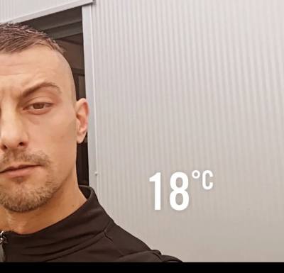 Taha 33 ปี Pau France
