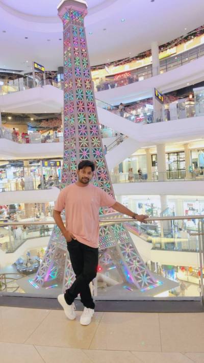Krishna 32 ปี Bangkok  ไทย
