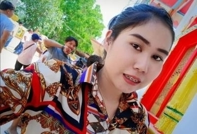 Natty 33 ans Sing Buri Thaïlande