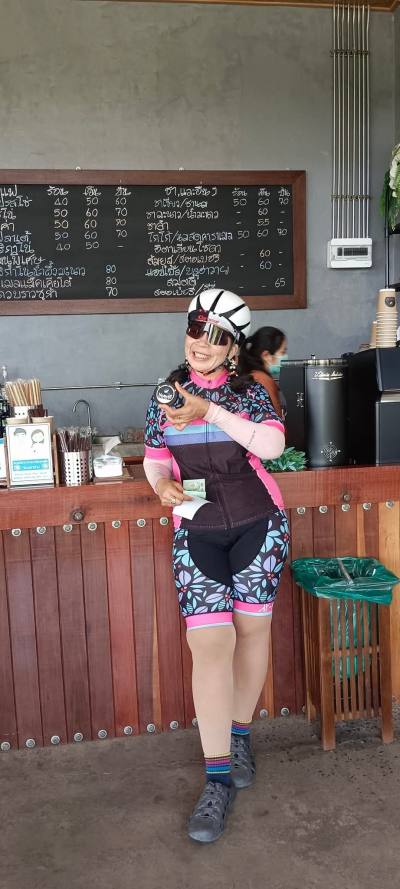 Panit 59 ans Pathum Thani Province Thaïlande