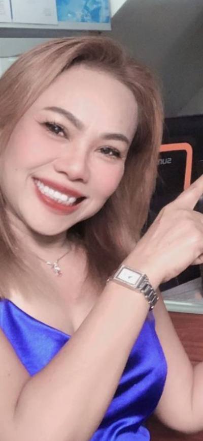 Sunee 52 years พัทยา Thailand