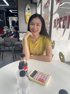 Baifern 28 Jahre Samut Prakan Thailand