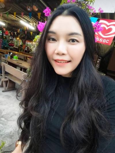 Nattika 37 ans Bangkok Thaïlande