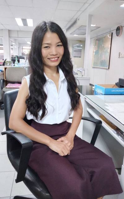 Nueng 42 years  กรุงเทพ Thailand