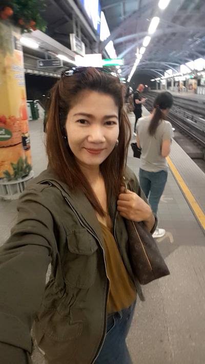 Kik 46 ans วังโป่ง Thaïlande