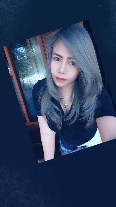 Sirada 36 Jahre วังน้ำเย็น Thailand