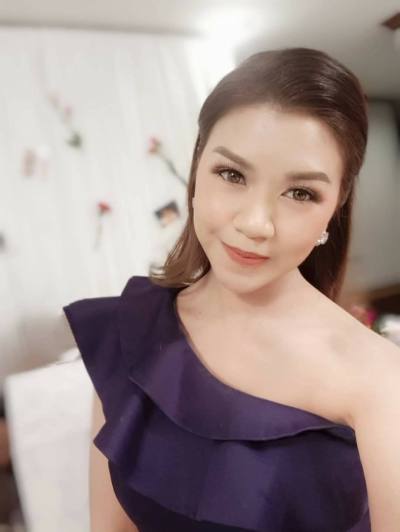 Nun 37 Jahre Muang  Thailand