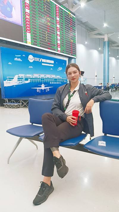 Lemon 24 Jahre Don Mueang Thailand