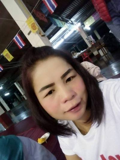 ชลดา 42 Jahre ไทย Thailand