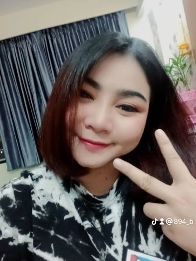 Muna 34 ans Bangkok Thaïlande