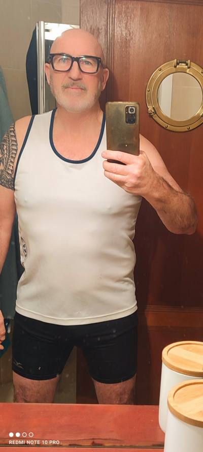 Frederic 62 ปี Crozon France