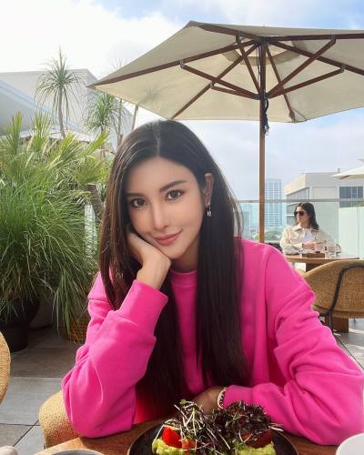Pheawa 33 ans Bangkok Thaïlande