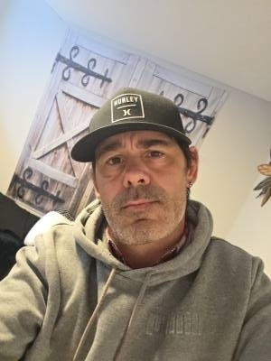 Brad 44 ปี Calgary Canada