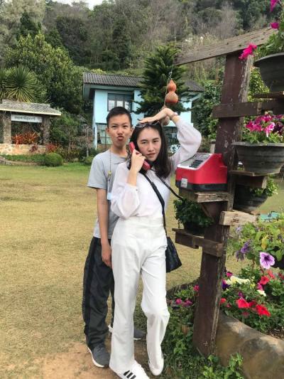 Ni 25 ans แม่สรวย Thaïlande