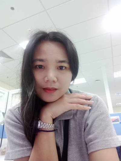 Nok 36 ans Nakhon Ratchasima Thaïlande