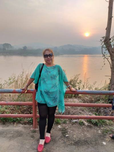 Oil 59 ans Muang  Thaïlande
