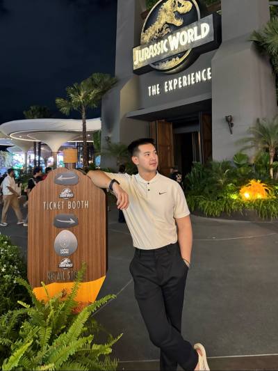 Sea 34 ปี London  United Kingdom