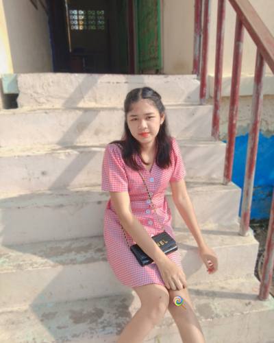Yene 22 ans ลพบุรี Thaïlande