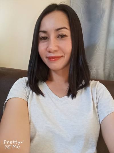 Laddawan 41 ans Sakeal Thaïlande